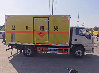 顺河回族爆破器材运输车